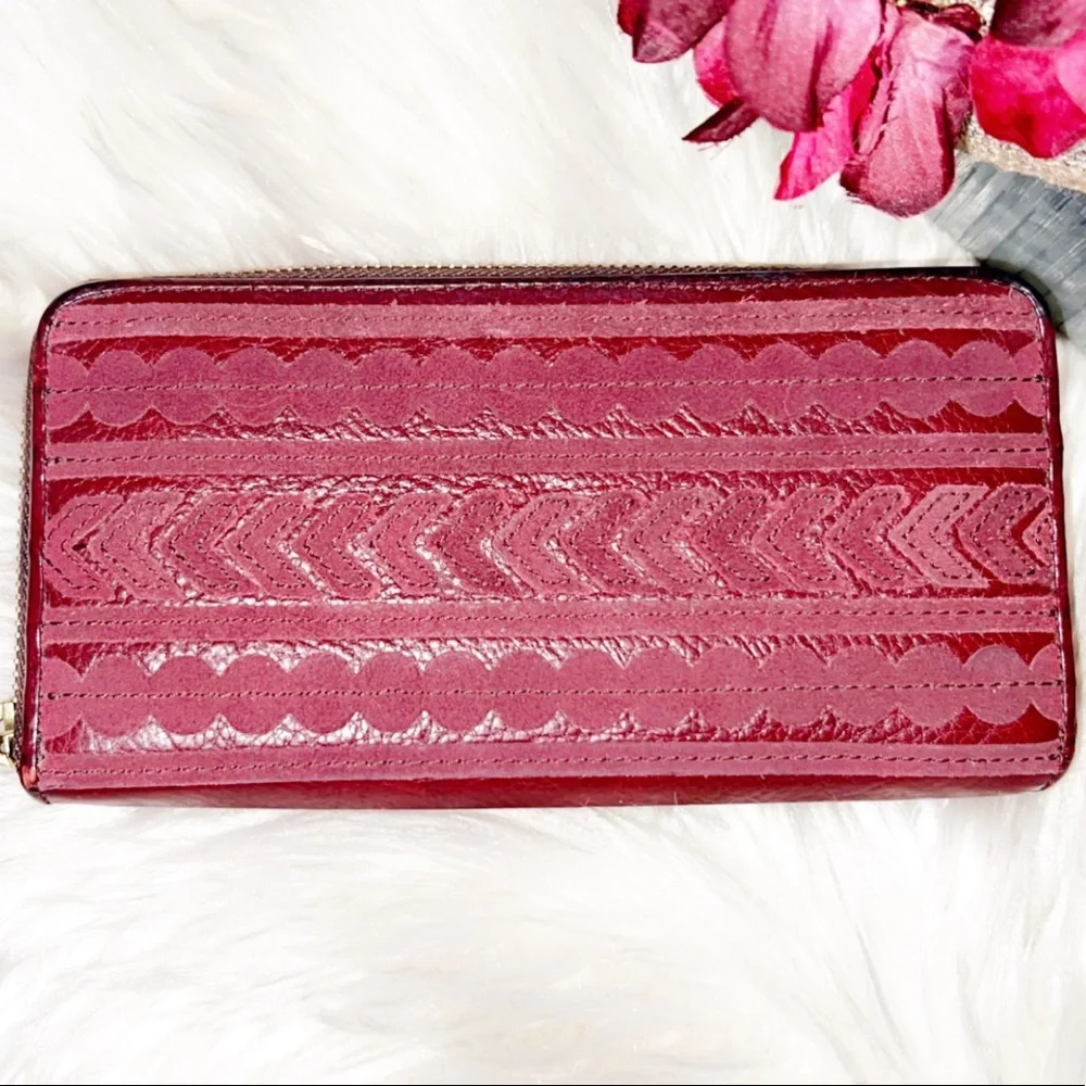 FOSSIL Burgundy Tribal Print Leather Wallet
